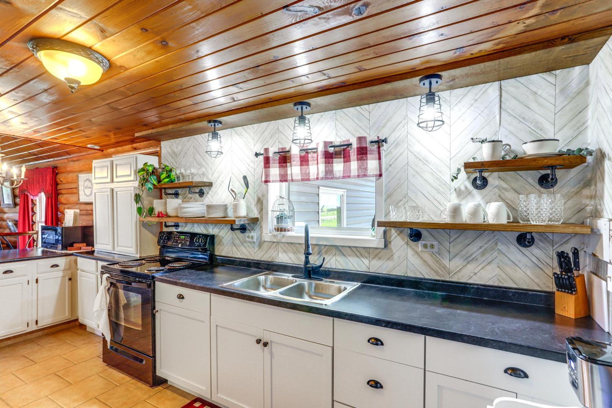 Quiet Shiloh Retreat With Spacious Yard And Fireplace! Экстерьер фото